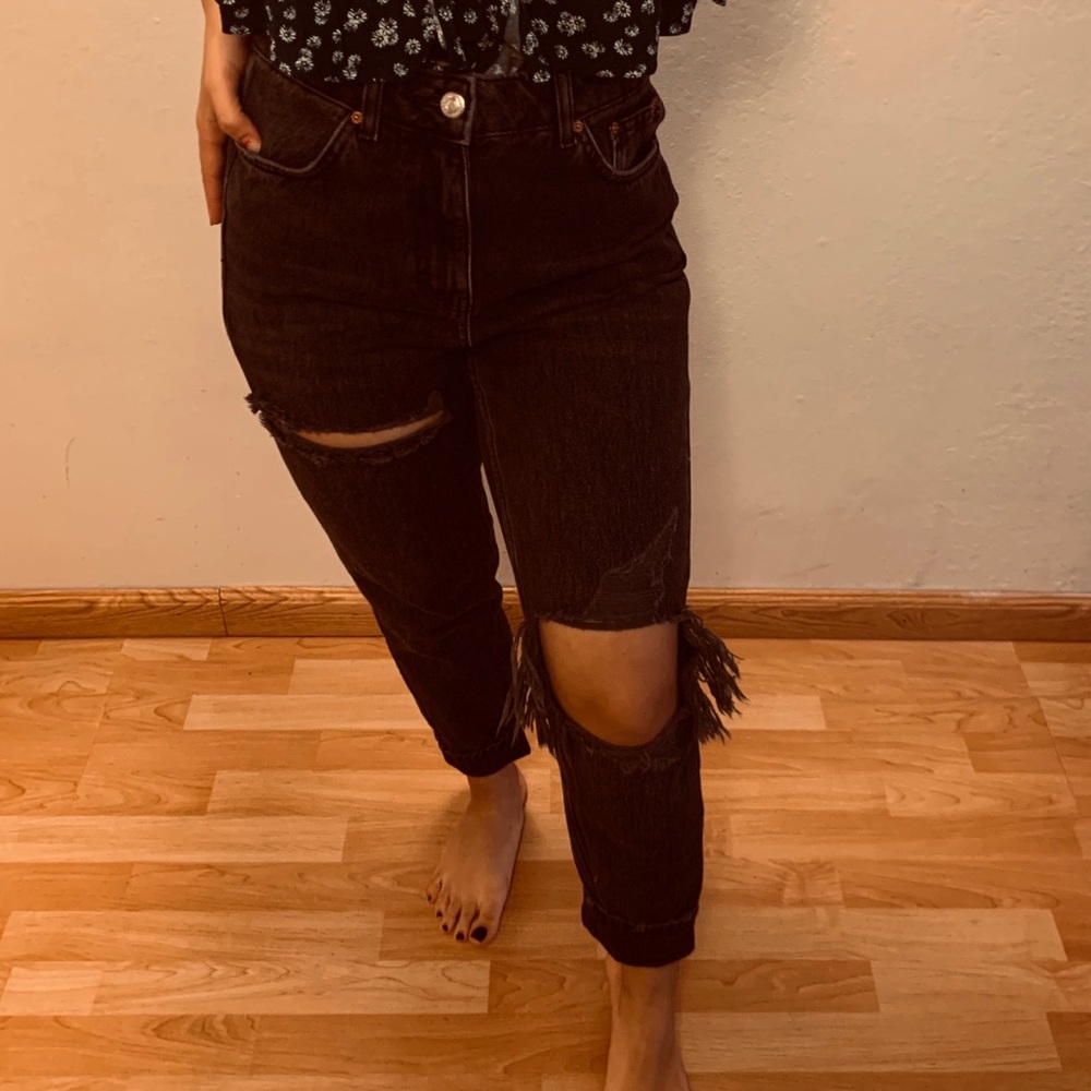 BRAND NEW TOPSHOP MOM JEANS